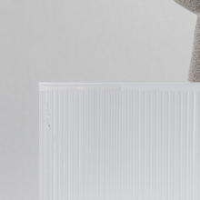 Load image into Gallery viewer, TRANSPARENT REEDED ACRYLIC PLINTH