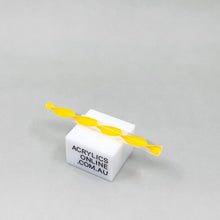 Load image into Gallery viewer, EXTRUDED COLOUR ACRYLIC SPIRAL LINE ROD