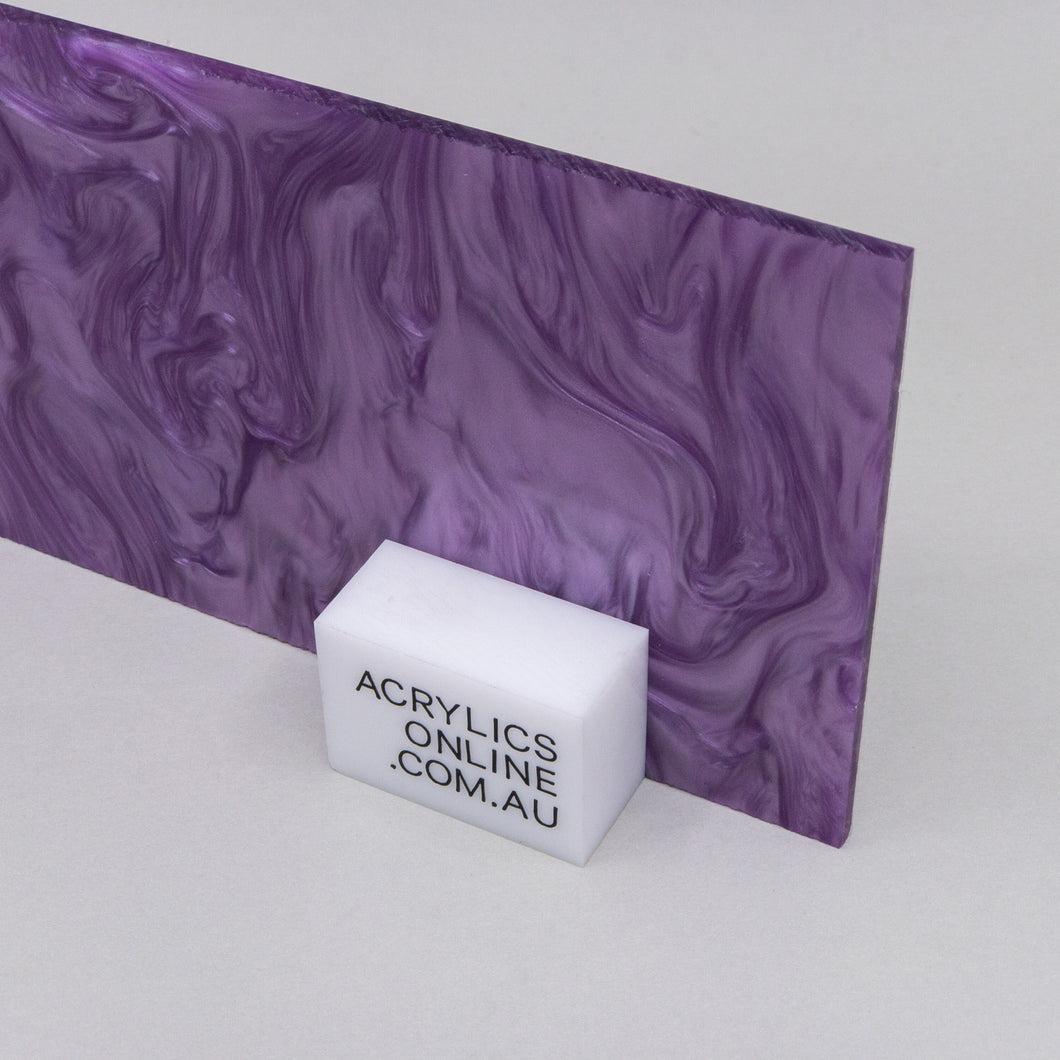 PLUM PEARLESCENT ACRYLIC SHEET